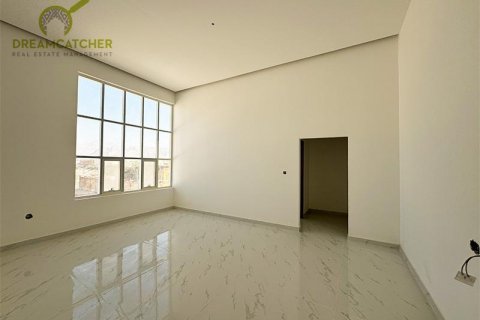 Vila v Al Qusaidat, Ras Al Khaimah, SAE 5 ložnice, 650.1 m² Č.: 588461 - fotografie 20