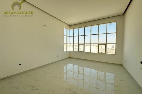 Vila v Al Qusaidat, Ras Al Khaimah, SAE 5 ložnice, 650.1 m² Č.: 588461 - fotografie 16
