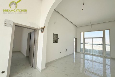 Vila v Al Qusaidat, Ras Al Khaimah, SAE 5 ložnice, 650.1 m² Č.: 588461 - fotografie 3