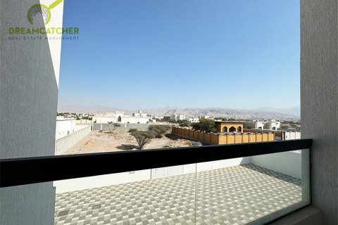 Vila v Al Qusaidat, Ras Al Khaimah, SAE 5 ložnice, 650.1 m² Č.: 588461 - fotografie 2