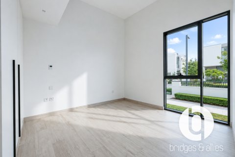 Villa til leie i Al Furjan, Dubai, Emiratene 4 soverom, 52 kvm Nr. 726151 - Foto 14