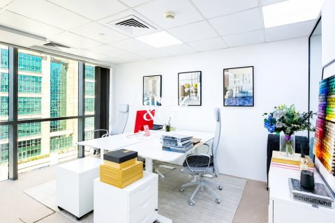 Büroraum zur Miete in Jumeirah Lake Towers, Dubai, VAE 108 m2 Nr. 726149 - Foto 2