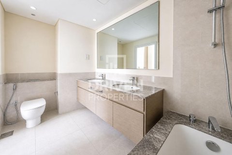 Apartamento para arrendamento em Downtown Dubai (Downtown Burj Dubai), Dubai, EAU 2 quartos, 105.26 m2 № 768148 - foto 13