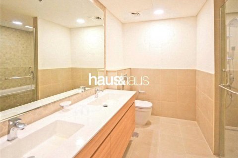 Apartmen di Jumeirah Golf Estates, Dubai, UAE 2 bilik tidur, 134 meter persegi № 626125 - foto 10