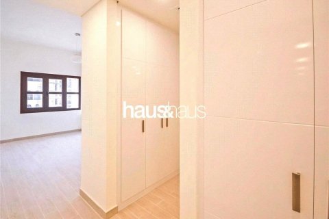 Apartmen di Jumeirah Golf Estates, Dubai, UAE 2 bilik tidur, 134 meter persegi № 626125 - foto 8