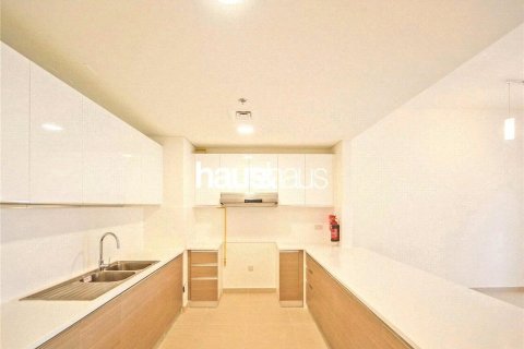 Apartmen di Jumeirah Golf Estates, Dubai, UAE 2 bilik tidur, 134 meter persegi № 626125 - foto 6