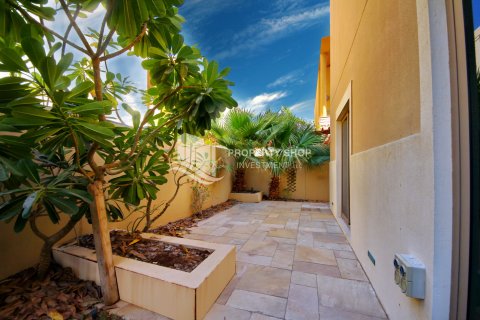 فيلا للبيع في Al Raha Gardens، أبو ظبي، الإمارات العربية المتحدة 5 غرفة نوم ، 389 متر مربع ، رقم 716332 - صورة 14