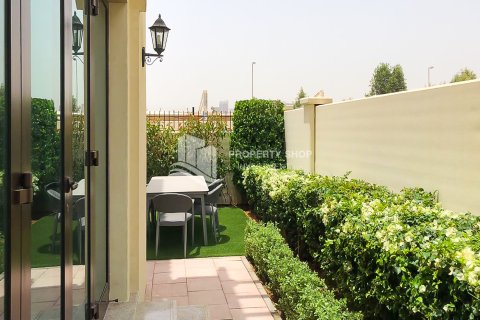 فيلا للبيع في أبو ظبي، الإمارات العربية المتحدة 3 غرفة نوم ، 170 متر مربع ، رقم 716335 - صورة 5