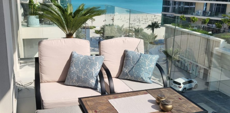 Appartamento a Saadiyat Island, Abu Dhabi, EAU 2 camere da letto, 214 mq. № 716331
