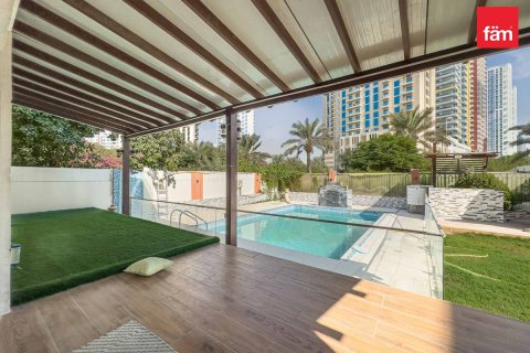 Villa til leie i Dubai, Emiratene 4 soverom, 501.5 kvm Nr. 700000 - Foto 17