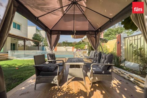 Villa til leie i Dubai, Emiratene 4 soverom, 501.5 kvm Nr. 700000 - Foto 21