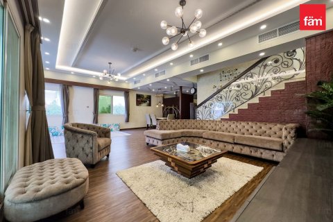 Villa til leie i Dubai, Emiratene 4 soverom, 501.5 kvm Nr. 700000 - Foto 3
