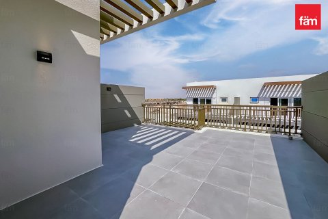 Adosado en alquiler en Dubai, EAU 3 dormitorios, 112.2 m2 № 700003 - foto 14