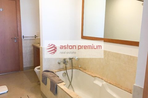 Apartment sa The Views, Dubai, UAE 1 silid-tulugan, 91 sq.m. № 718564 - larawan 15