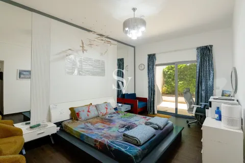 Apartment til salg i Al Furjan, Dubai, UAE 2 soveværelser, 183 kvm № 694522 - foto 16