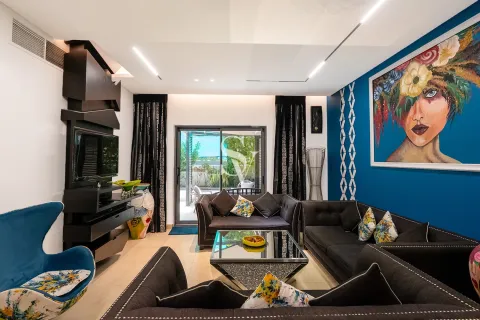 Apartment til salg i Al Furjan, Dubai, UAE 2 soveværelser, 183 kvm № 694522 - foto 4