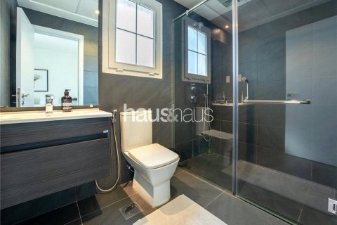 Townhouse in Arabian Ranches, Dubai, UAE 2 bedrooms, 181 sq.m. № 625340 - photo 11
