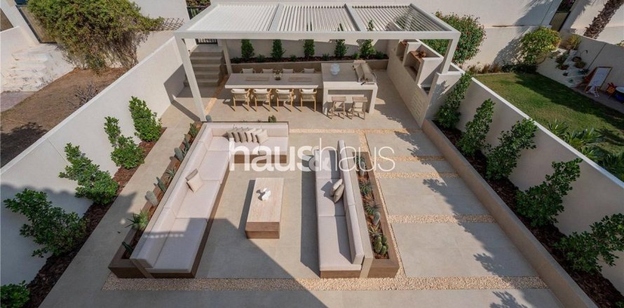 Townhouse in Arabian Ranches, Dubai, UAE 2 bedrooms, 181 sq.m. № 625340