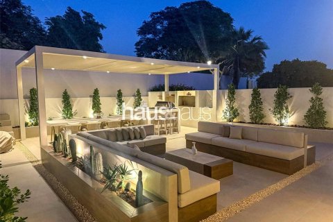 Townhouse in Arabian Ranches, Dubai, UAE 2 bedrooms, 181 sq.m. № 625340 - photo 2
