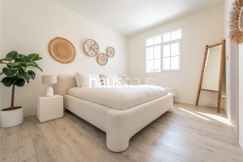 Townhouse in Arabian Ranches, Dubai, UAE 2 bedrooms, 181 sq.m. № 625340 - photo 8