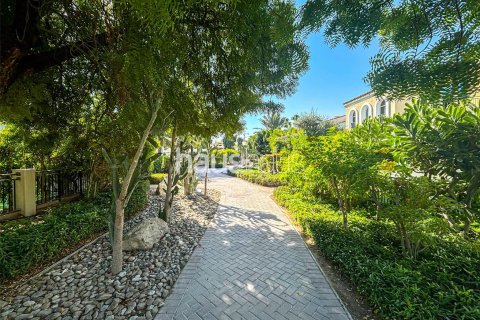 Müüa ridamaja asukohaga Motor City, Dubai, AÜE: 3 magamistoaga, 400 m² Nr 625341 - pilt 14