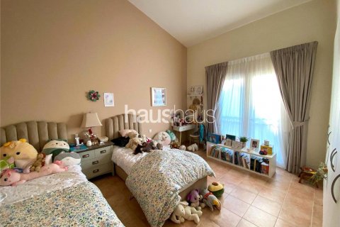 Müüa ridamaja asukohaga Motor City, Dubai, AÜE: 3 magamistoaga, 400 m² Nr 625341 - pilt 11