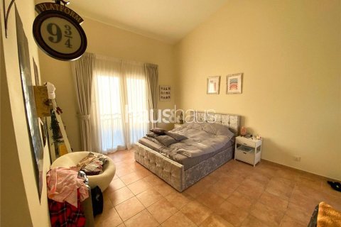 Müüa ridamaja asukohaga Motor City, Dubai, AÜE: 3 magamistoaga, 400 m² Nr 625341 - pilt 12