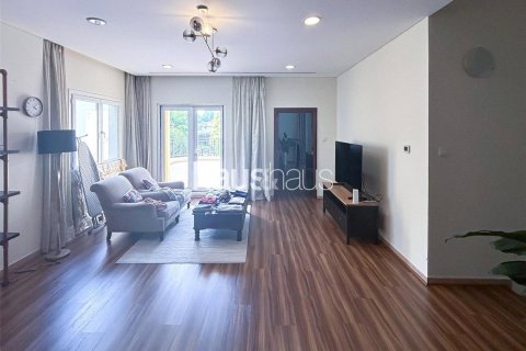 Müüa ridamaja asukohaga Motor City, Dubai, AÜE: 3 magamistoaga, 400 m² Nr 625341 - pilt 6