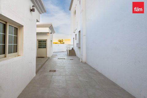 Зняти в оренду віллу в Аль-Барша, Дубай, ОАЕ 5 спалень, 1399.8м2, № 682085 - фото 6