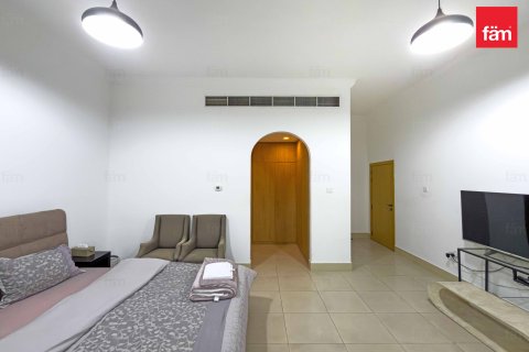 Зняти в оренду віллу в Аль-Барша, Дубай, ОАЕ 5 спалень, 1399.8м2, № 682085 - фото 18