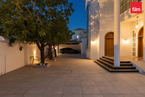 Зняти в оренду віллу в Аль-Барша, Дубай, ОАЕ 5 спалень, 1399.8м2, № 682085 - фото 5