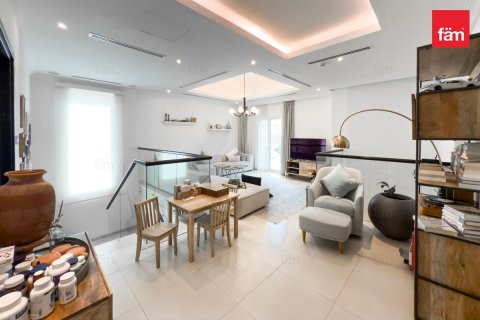 Villa Al Barsha, Dubaijā, AAE 4 istabas, 435.2 m2 Nr. 694265 - attēls 23