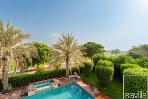 Villa para arrendamento em Dubai Sports City, Dubai, EAU 6 quartos, 1322 m2 № 681068 - foto 1