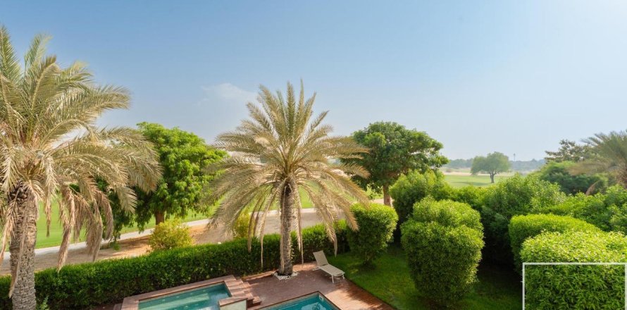 Villa em Dubai Sports City, Dubai, EAU 6 quartos, 1322 m2 № 681068