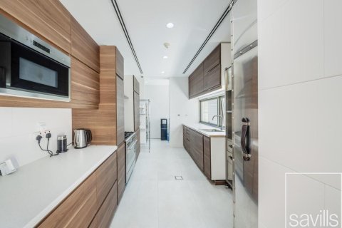 Vilë në Palm Jumeirah, Dubai, Emiratet e Bashkuara Arabe 1552 m2. № 680778 - Foto 13