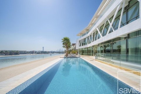 Vilë në Palm Jumeirah, Dubai, Emiratet e Bashkuara Arabe 1552 m2. № 680778