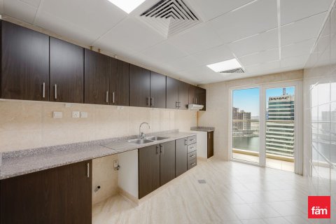 Huoneisto Business Bay, Dubai, Arabiemiraatit 2 makuuhuonetta, 140.7 m2 № 703893 - kuva 14