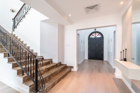 Vila v Jumeirah Islands, Dubai, SAE 4 spálne, 488 m2 č. 696012 - Fotografia 13