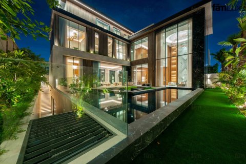 Vilă în Al Wasl, Dubai, EAU 5 dormitoare, 929.6 mp.  №689097