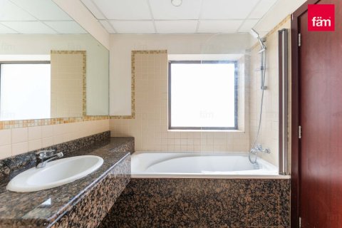 Apartment til leje i Dubai, UAE 2 soveværelser, 117.8 kvm № 740757 - foto 16