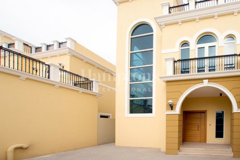 Vila v Jumeirah Park, Dubai, SAE 4 ložnice, 455.22470000 m² Č.: 583572 - fotografie 26