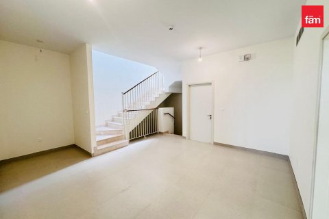 Villa till försäljning i Dubai, UAE 5 sovrum, 371.4 kvm Nr. 723057 - fotografi 4