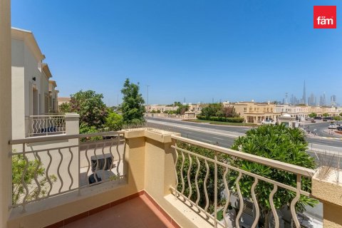 Vila u gradu Dubai, UAE 2 spavaće sobe, 236.4 m2 Br. 723056 - Slika 8