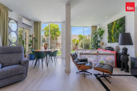 Vila u gradu Dubai, UAE 2 spavaće sobe, 236.4 m2 Br. 723056 - Slika 12