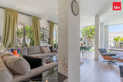 Vila u gradu Dubai, UAE 2 spavaće sobe, 236.4 m2 Br. 723056 - Slika 5