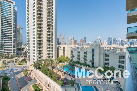 Apartment in The Views, Dubai, UAE 2 bedrooms, 123.93 sq.m. № 587344 - photo 22
