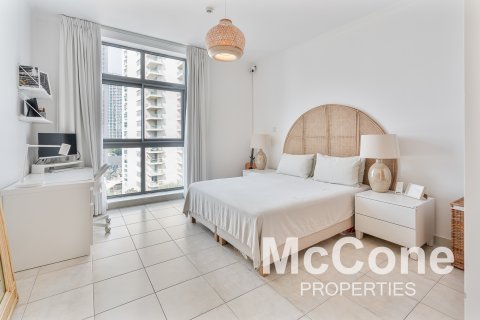 Apartment in The Views, Dubai, UAE 2 bedrooms, 123.93 sq.m. № 587344 - photo 10