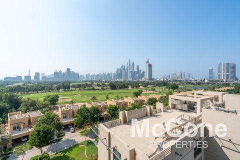 Apartment in The Views, Dubai, UAE 2 bedrooms, 123.93 sq.m. № 587344 - photo 21