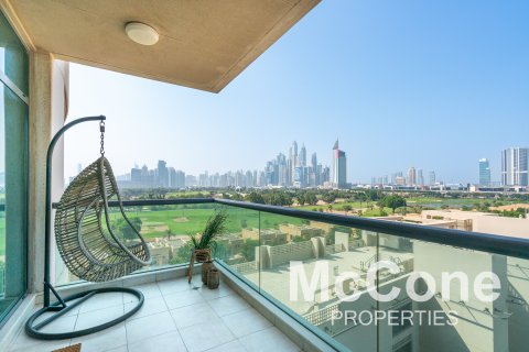 Apartment in The Views, Dubai, UAE 2 bedrooms, 123.93 sq.m. № 587344 - photo 19