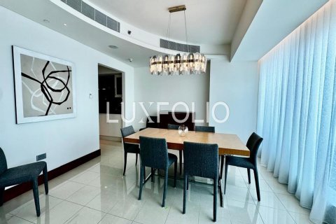 Apartament në International City, Dubai, Emiratet e Bashkuara Arabe 3 dhoma gjumi, 246 m2. № 627264 - Foto 2